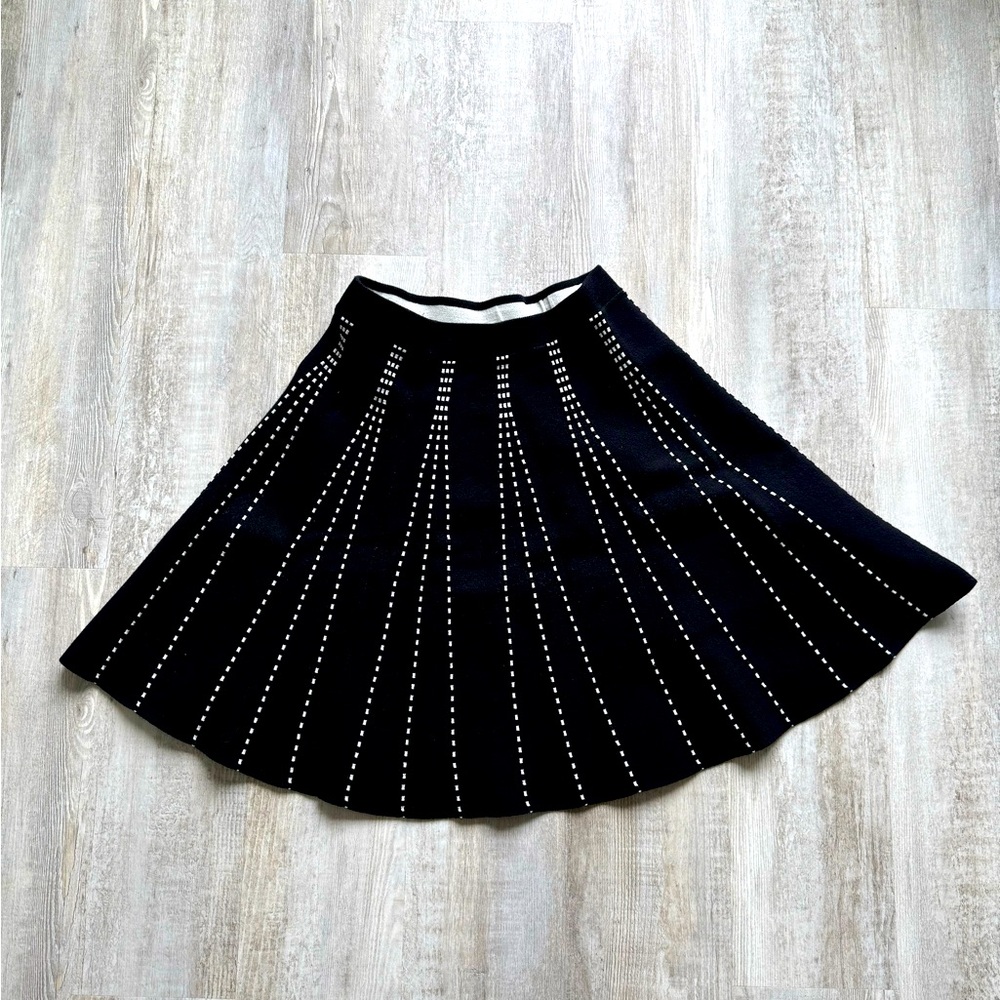 Club Monaco Elegant Black Skirt with White Accents